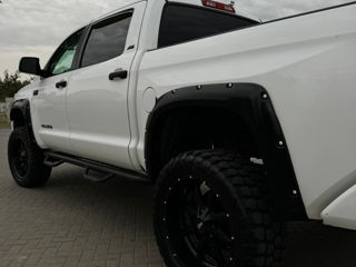 Toyota Tundra foto 4