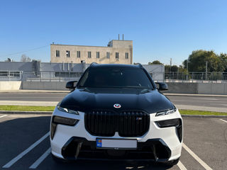 BMW X7 foto 2