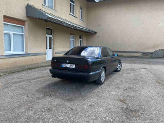 BMW 5 Series foto 4