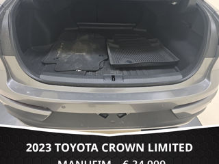 Toyota Crown foto 8