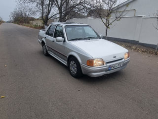 Ford Orion foto 2