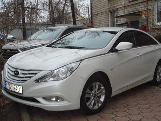 Hyundai Sonata foto 1