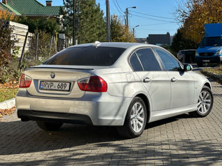 BMW 3 Series foto 6