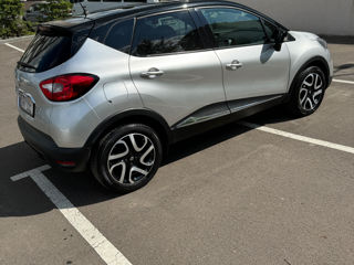 Renault Captur foto 2