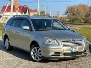 Toyota Avensis foto 2