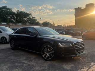 Audi A8 foto 2