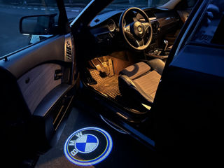 BMW 5 Series foto 7