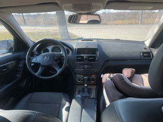 Mercedes C-Class фото 5