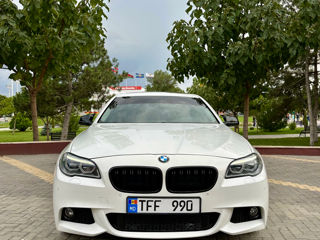 BMW 5 Series foto 3