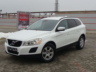 Volvo XC60 foto 2