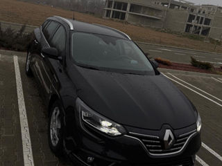 Renault Megane foto 2