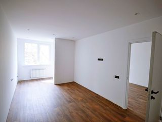 Apartament cu 3 odăi 80m2 / Reparație euro / Bloc nou de tip club! foto 4