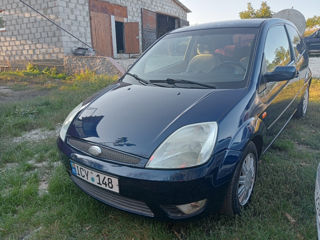 Ford Fiesta foto 5