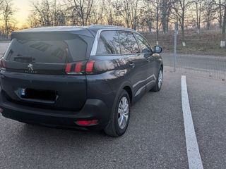 Peugeot 5008 foto 3