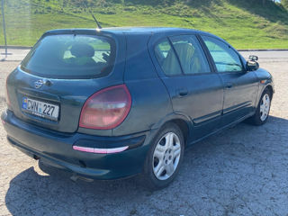 Nissan Almera foto 2