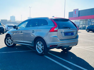 Volvo XC60 foto 3