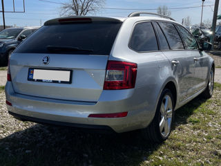 Skoda Octavia foto 3