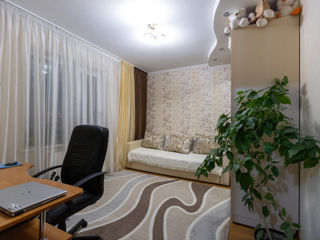 Apartament cu 2 camere, 54 m², Centru, Ungheni foto 4