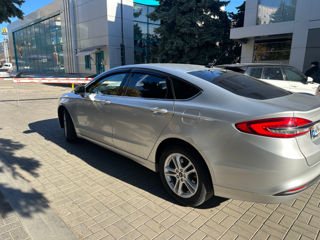 Ford Fusion foto 3