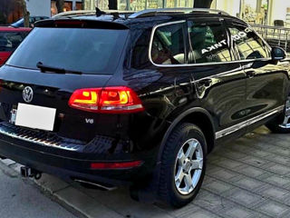 Volkswagen Touareg foto 2