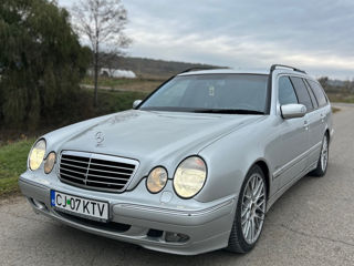 Mercedes E-Class