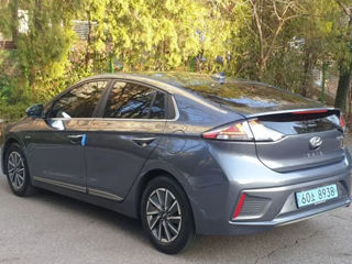 Hyundai IONIQ foto 2