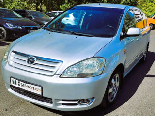 Toyota Avensis Verso