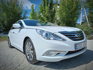 Hyundai Sonata foto 2