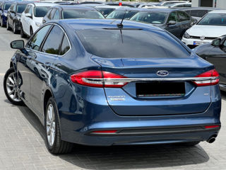 Ford Fusion foto 4