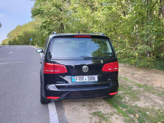 Volkswagen Touran foto 4