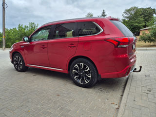 Mitsubishi Outlander foto 5