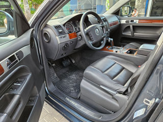 Volkswagen Touareg foto 7