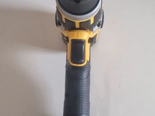 Шуруповёрт  dewalt dcd 795 brushles оригинал foto 3