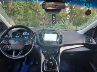 Ford Kuga foto 9