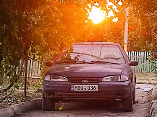 Ford Mondeo foto 8