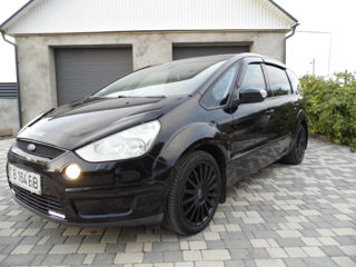 Ford S-Max фото 1