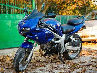 Suzuki SV650S foto 6