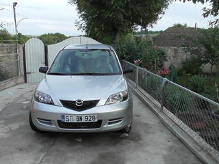 Mazda 2 foto 2