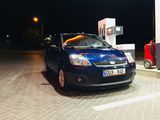 Ford Fiesta foto 3