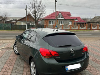 Opel Astra foto 4