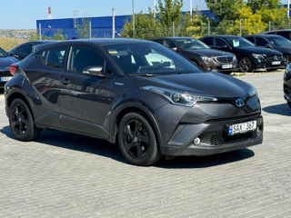 Toyota C-HR foto 4