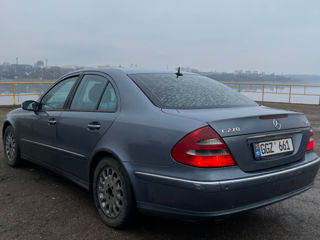 Mercedes E-Class foto 4