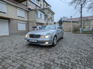 Mercedes E-Class foto 6