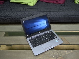 HP Elite Book 820