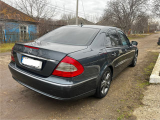 Mercedes E-Class foto 3