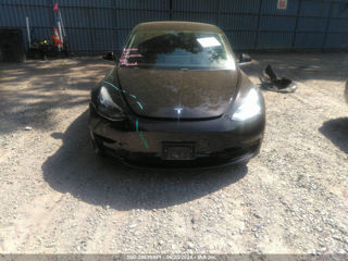 Tesla Model 3 foto 9