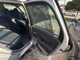 Renault Scenic foto 9