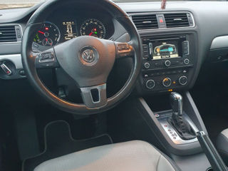 Volkswagen Jetta foto 6