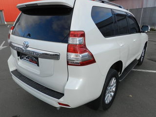 Toyota Land Cruiser Prado foto 1