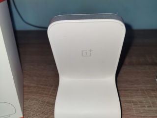 Беспроводное зарядное устройство OnePlus Warp Charge 50 Вт foto 3